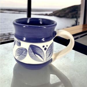 Pfaltzgraff Discontinued Villa Flora Barrell Coffee Mug Blue and Gray Stoneware‎